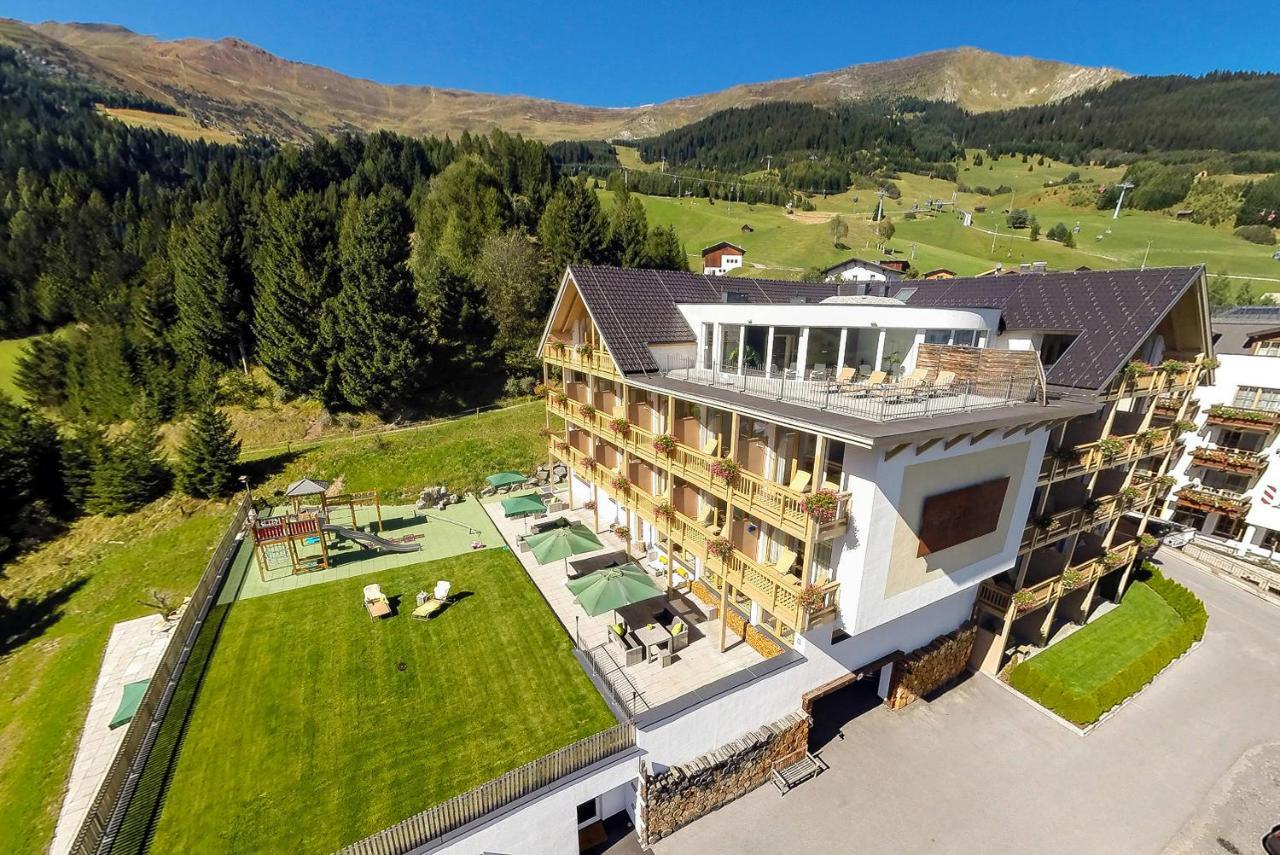Natuerlich Hotel Mit Charakter Fiss Ngoại thất bức ảnh