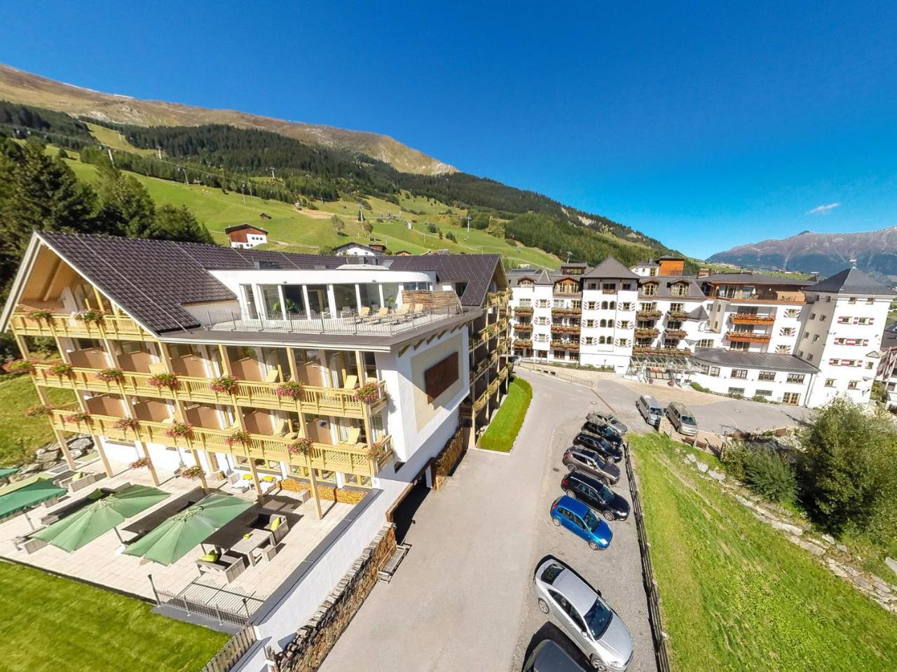 Natuerlich Hotel Mit Charakter Fiss Ngoại thất bức ảnh
